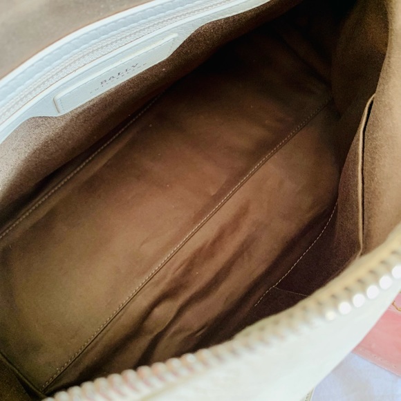 Authentic Bally bag calf skin leather perforated and logo stamped. - Picture 11 of 15